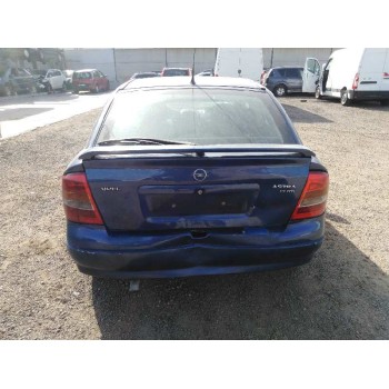 opel astra g berlina del año 2001