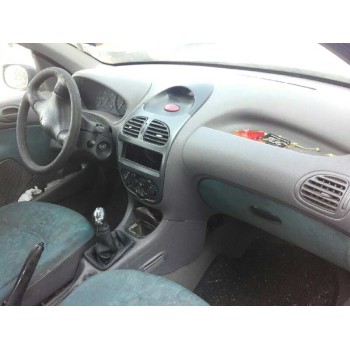peugeot 206 berlina del año 1999