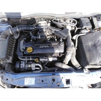 opel astra g berlina del año 2001