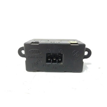 Recambio de pantalla multifuncion para kia sorento 2.5 crdi cat referencia OEM IAM 945003E160  