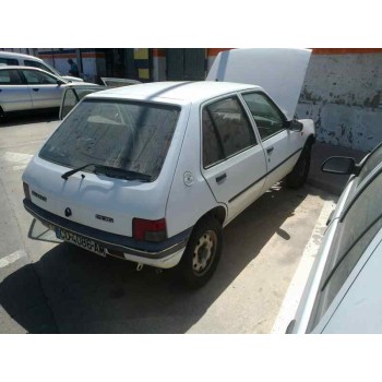 peugeot 205 berlina del año 1996