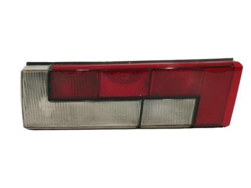 Recambio de piloto trasero izquierdo para alfa romeo 33 berlina 1.3 milano referencia OEM IAM   