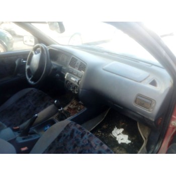 nissan primera berlina (p11) del año 1998