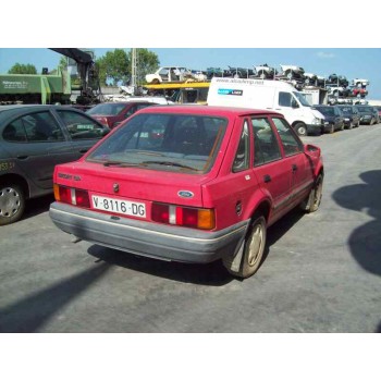 ford escort berlina del año 1990