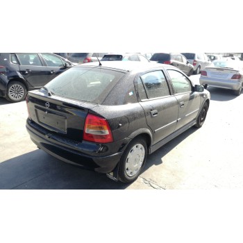 opel astra g berlina del año 2002