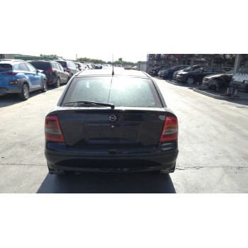 opel astra g berlina del año 2002