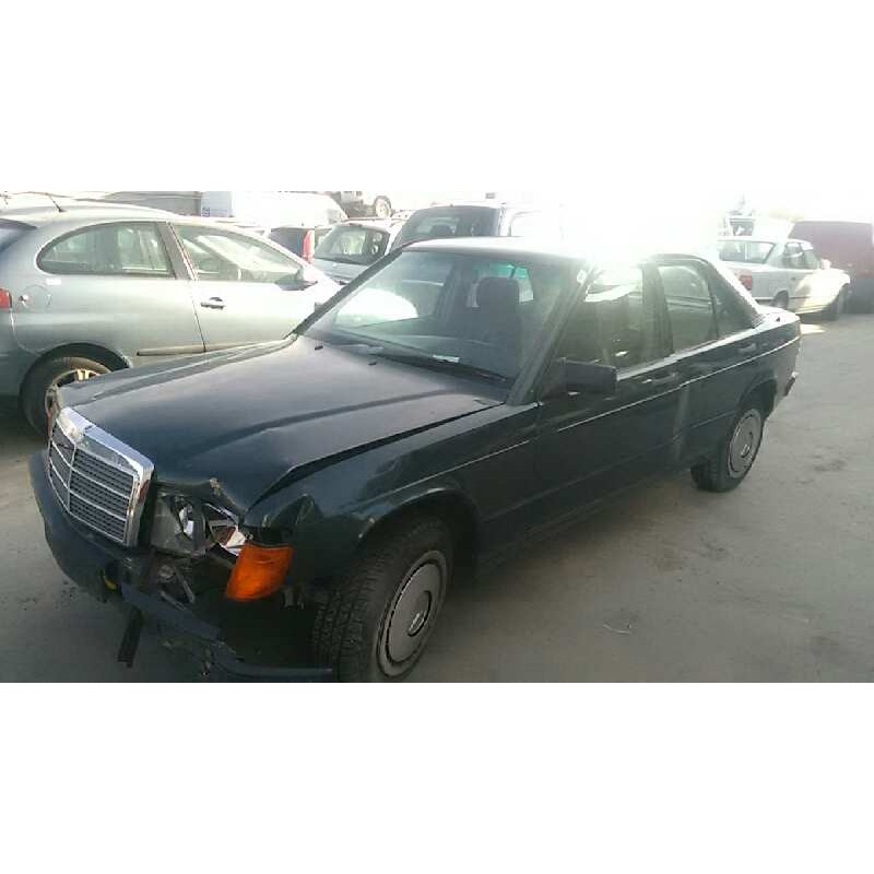 mercedes-benz clase c (w201) berlina del año 1987