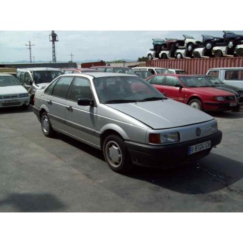 volkswagen passat berlina (312) del año 1989
