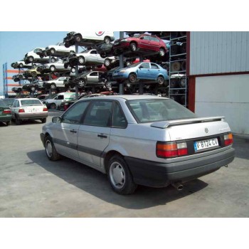 volkswagen passat berlina (312) del año 1989