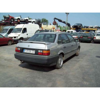 volkswagen passat berlina (312) del año 1989