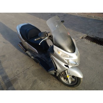 suzuki uh 125 / burgman del año 2005