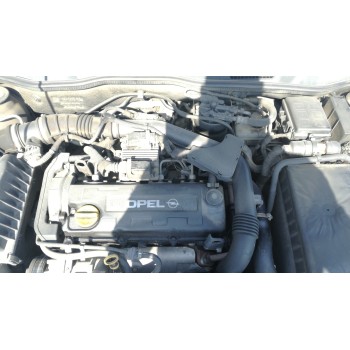 opel astra g berlina del año 2002