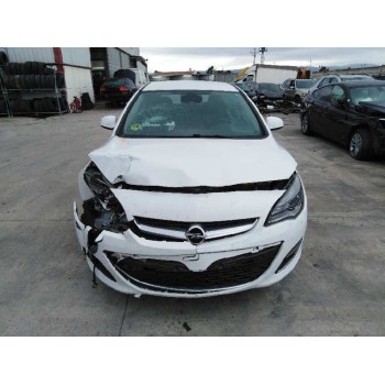 opel astra j lim. del año 2012