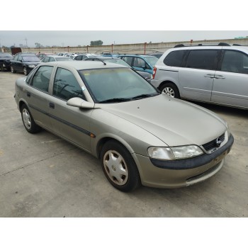 opel vectra b berlina del año 1996
