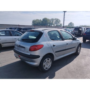 peugeot 206 berlina del año 2003