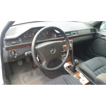 mercedes-benz clase e (w124) berlina del año 1992