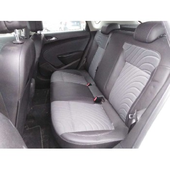 opel astra j lim. del año 2012