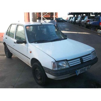 peugeot 205 berlina del año 1998