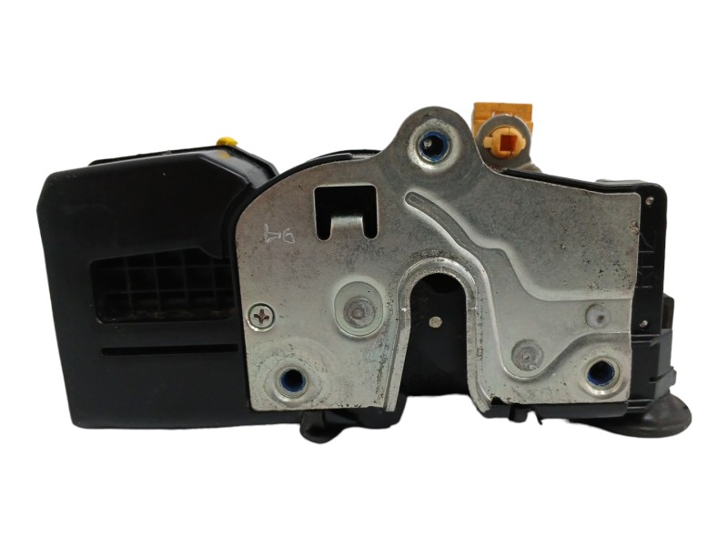 Recambio de cerradura puerta trasera derecha para chevrolet captiva 2.0 diesel cat referencia OEM IAM   