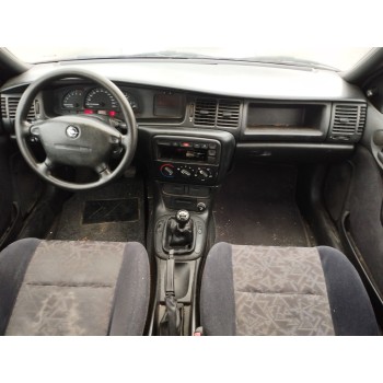 opel vectra b berlina del año 1996