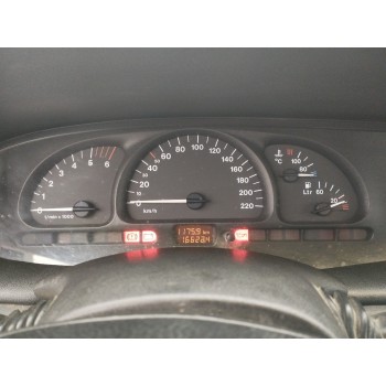 opel vectra b berlina del año 1996