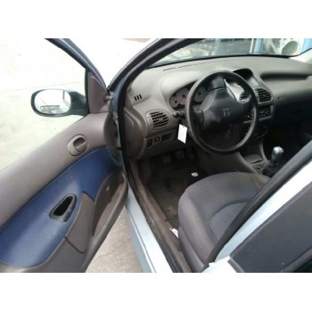 peugeot 206 berlina del año 2004