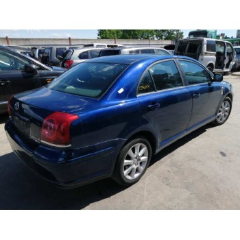 toyota avensis berlina (t25) del año 2004