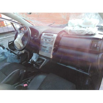 toyota corolla verso (r1) del año 2008