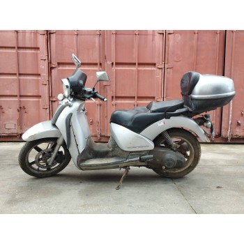 aprilia scarabeo del año 2009