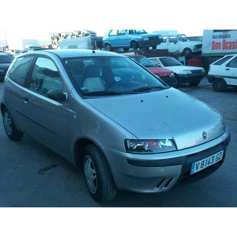 FIAT PUNTO BERLINA (188)