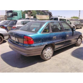 opel astra f berlina del año 1995