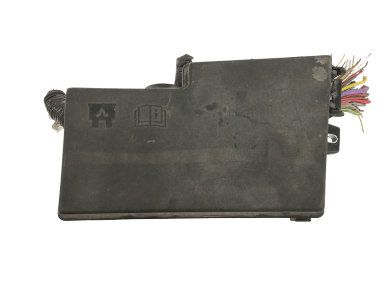 Recambio de caja reles / fusibles para ford focus lim. trend + referencia OEM IAM F1ET14K733AKE Recambio de caja reles / fusibles para ford focus lim. trend + referencia OEM IAM F1ET14K733AKE