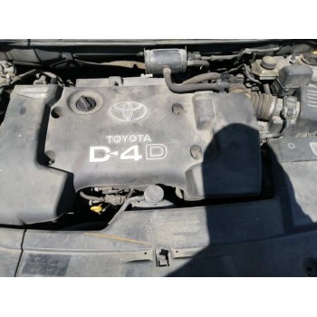 toyota avensis berlina (t25) del año 2004