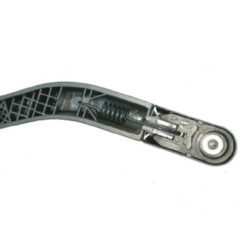 Recambio de brazo limpia trasero para toyota corolla (e12) 1.4 d-4d terra berlina referencia OEM IAM 8524113060  