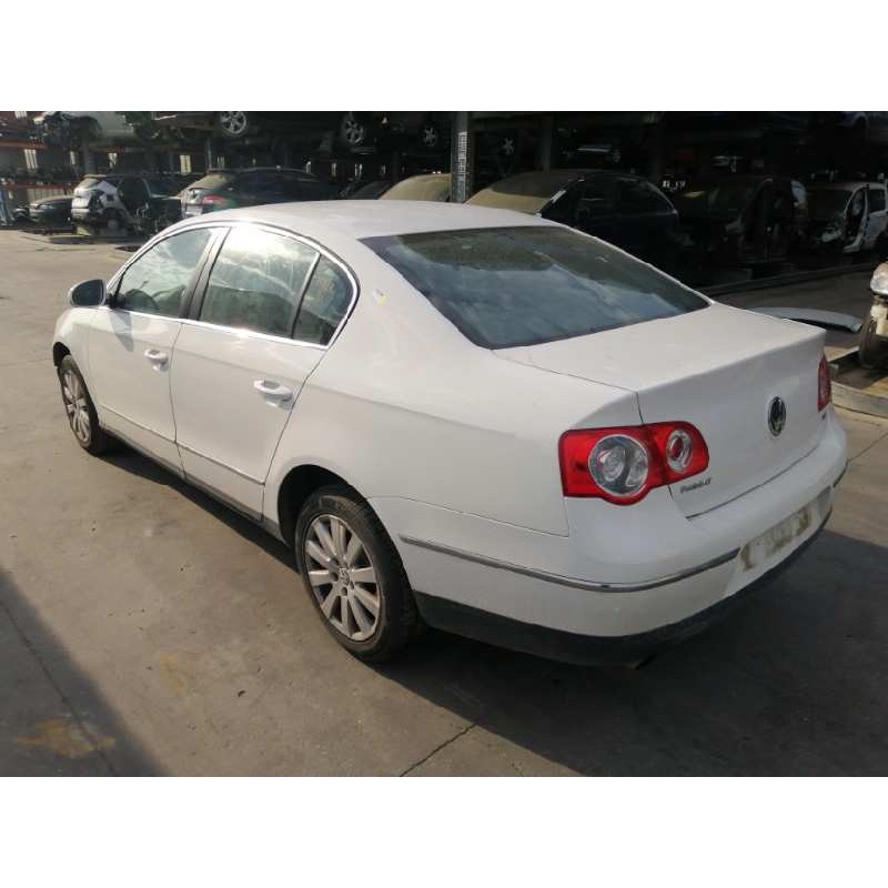 VOLKSWAGEN PASSAT BERLINA (3C2)