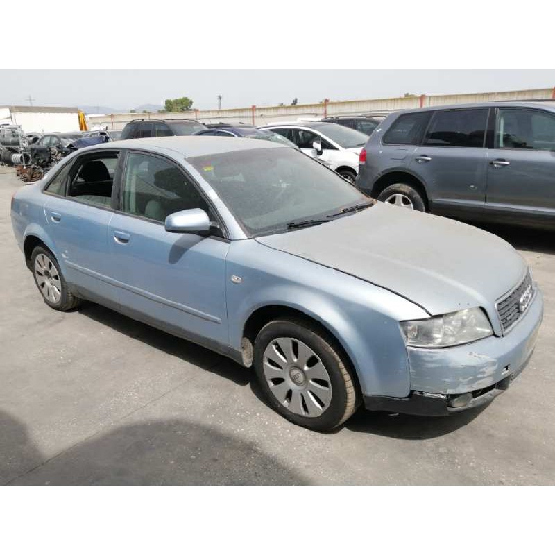 AUDI A4 BERLINA (8E)