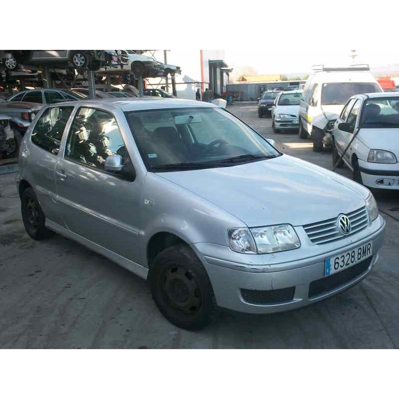 VOLKSWAGEN POLO BERLINA (6N2)