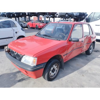 peugeot 205 berlina del año 1995