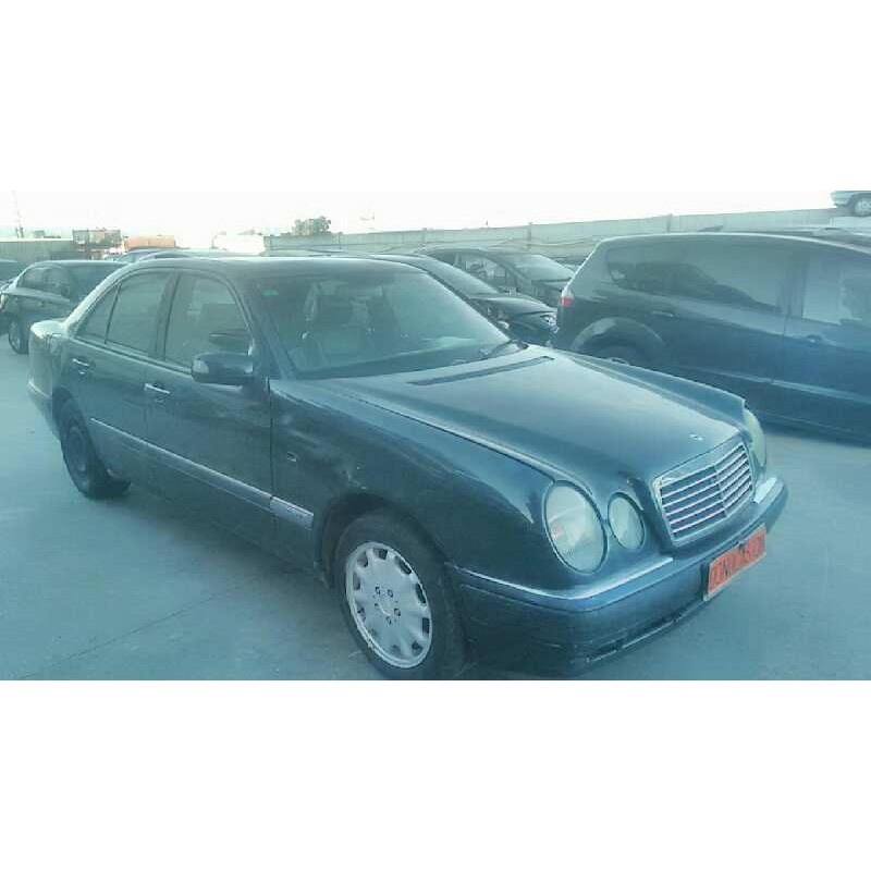 mercedes-benz clase e (w210) del año 2000