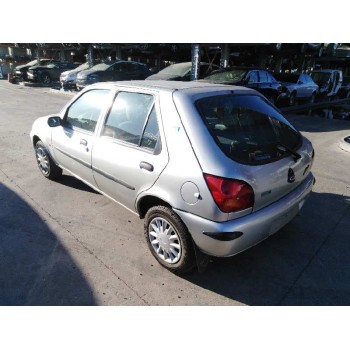 ford fiesta berlina del año 1999