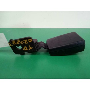 Recambio de enganche cinturon derecho para opel astra j sports tourer excellence referencia OEM IAM 13354864 TRASERO 