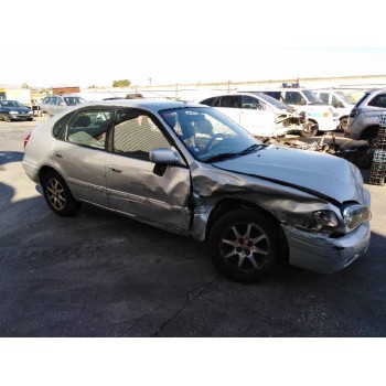 toyota corolla (e11) del año 2000