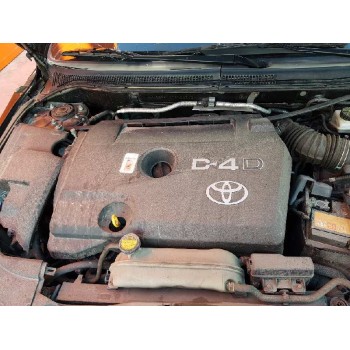 toyota avensis berlina (t25) del año 2006