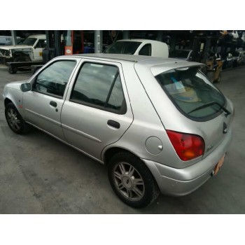 ford fiesta berlina (dx) del año 2000