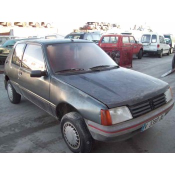 peugeot 205 berlina del año 1990