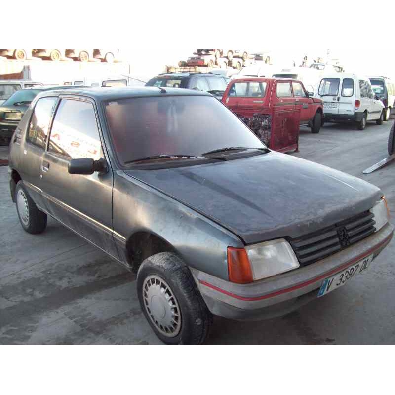 peugeot 205 berlina del año 1990