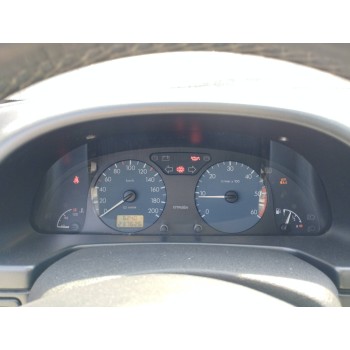 citroën xsara berlina del año 2000