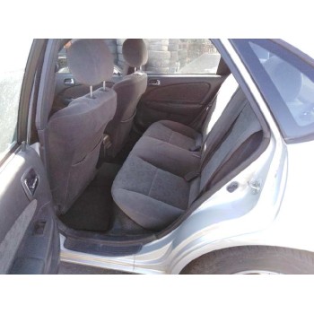 toyota corolla (e11) del año 2000