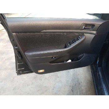 toyota avensis berlina (t25) del año 2006