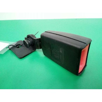 Recambio de enganche cinturon derecho para opel astra j sports tourer excellence referencia OEM IAM 13354864 TRASERO 